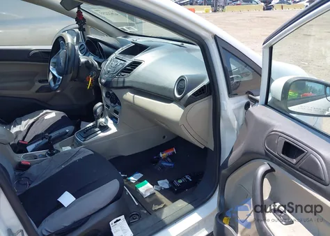 2018 Ford Fiesta Se z USA, uszkodzony, nr VIN 3FADP4BJ5JM108855